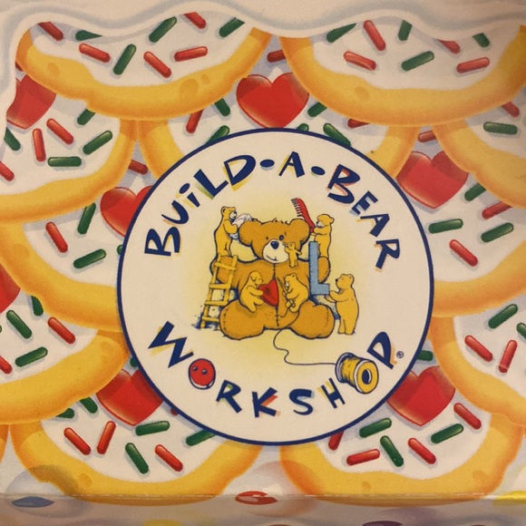 Build a bear workshop, cardboard tiny home and two outfits - Picture 2 of 7